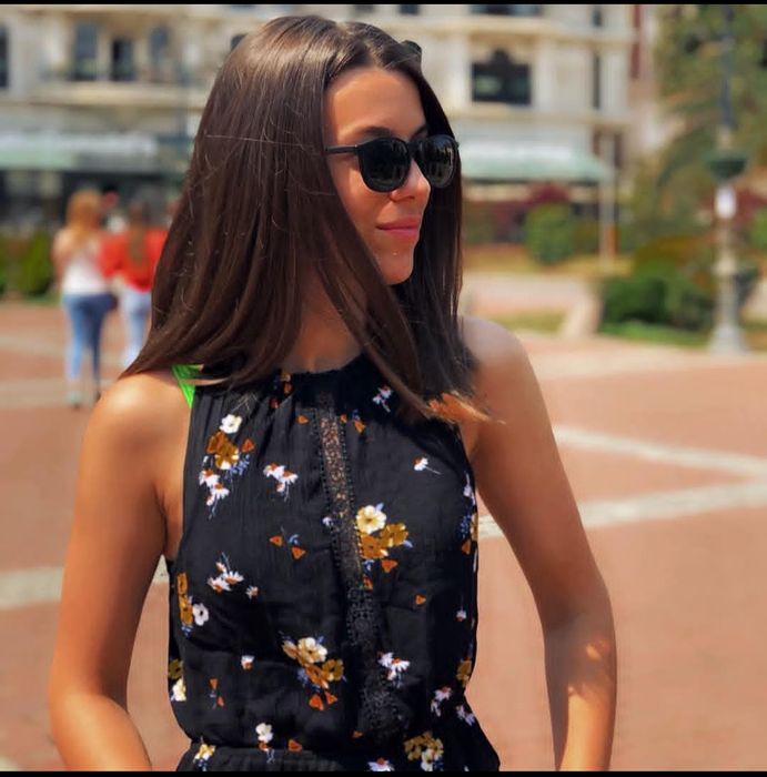 Блузка жіноча стильна