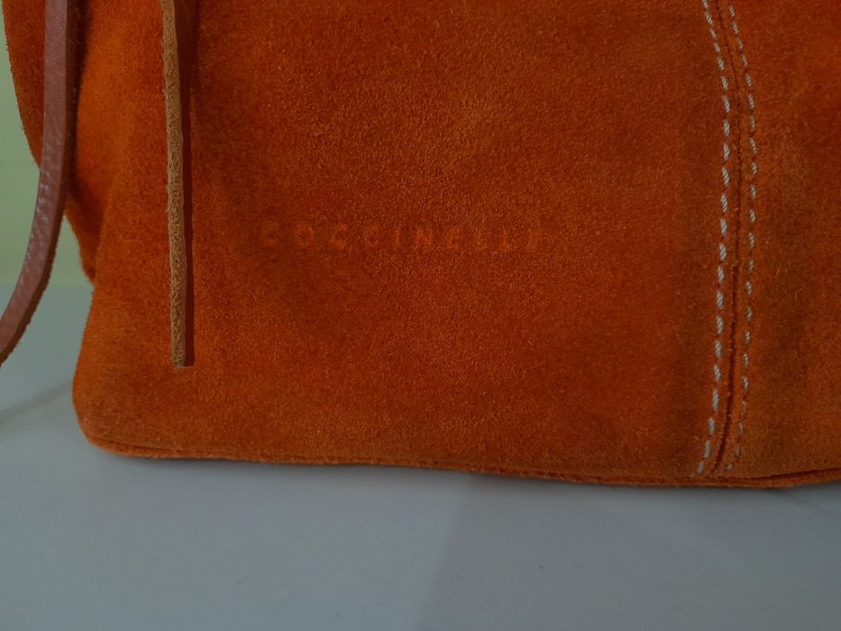 Coccinelle замшевая кожаная сумка в руку