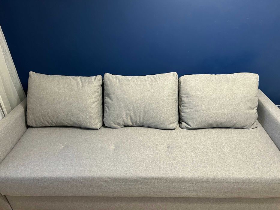 Kanapa dwuosobowa szara