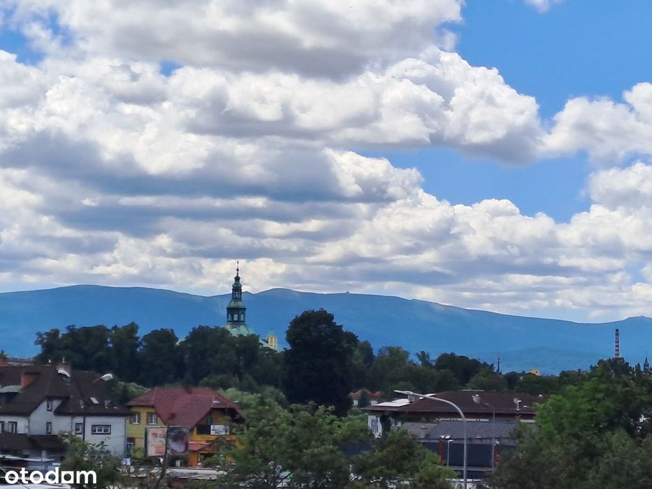 Kawalerka na Zabobrzu z widokiem na Karkonosze