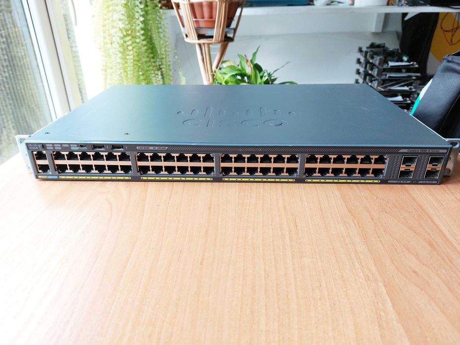 Switch przełącznik sieciowy Cisco Catalyst WS-C2960X-48TS-L 48x 1Gb