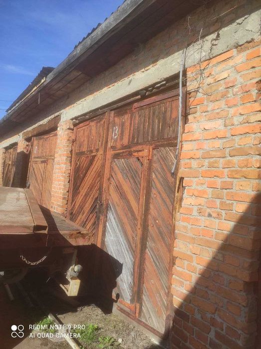 Приміщення гаражів - с-ще Черняхів, Житомирська обл.