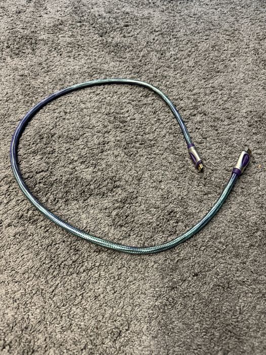 Кабель QED Reference HDMI 1m