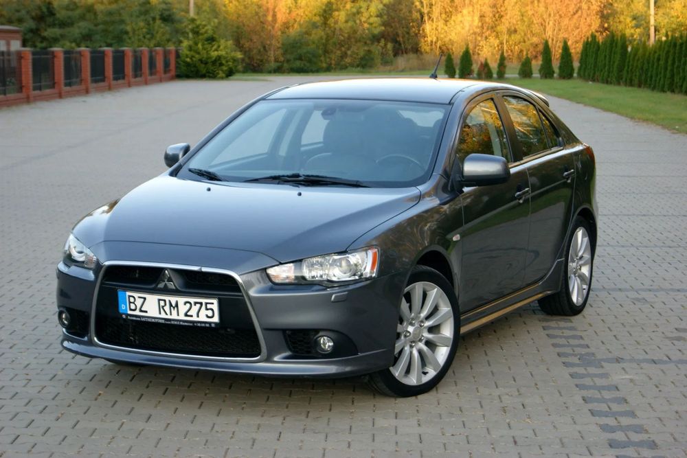 Mitsubishi Lancer