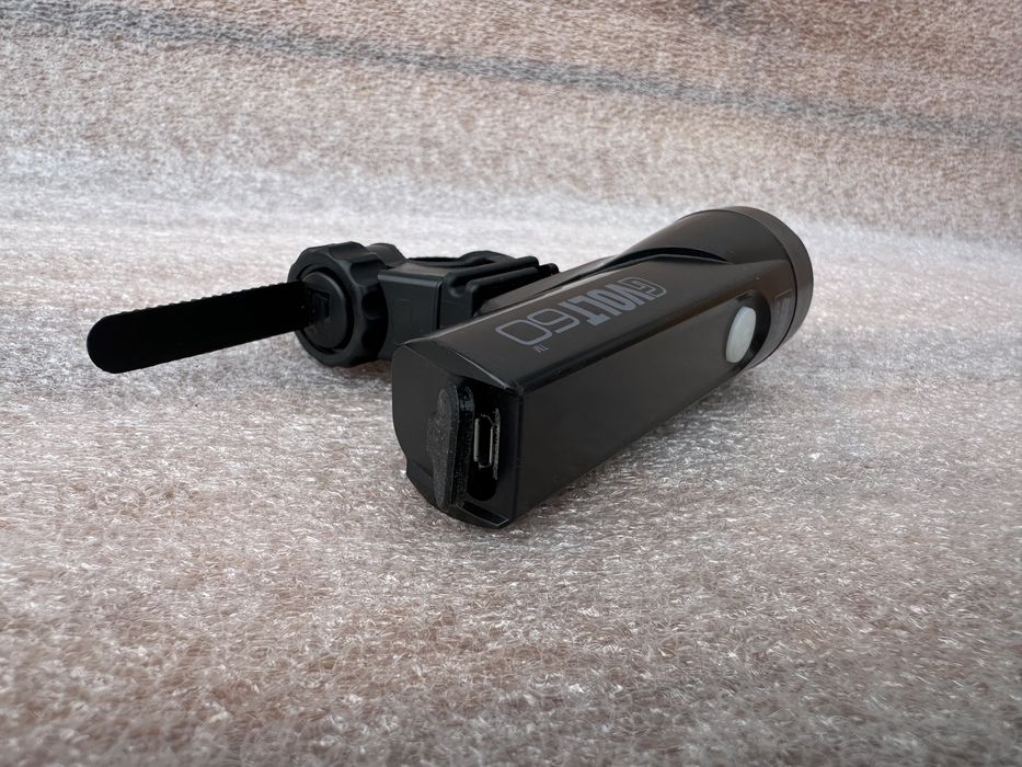 Велофара Cateye Gvolt 60 led