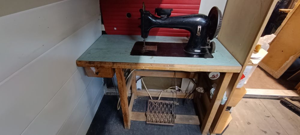 Do sprzedania maszyny do szycia Juki i Claes