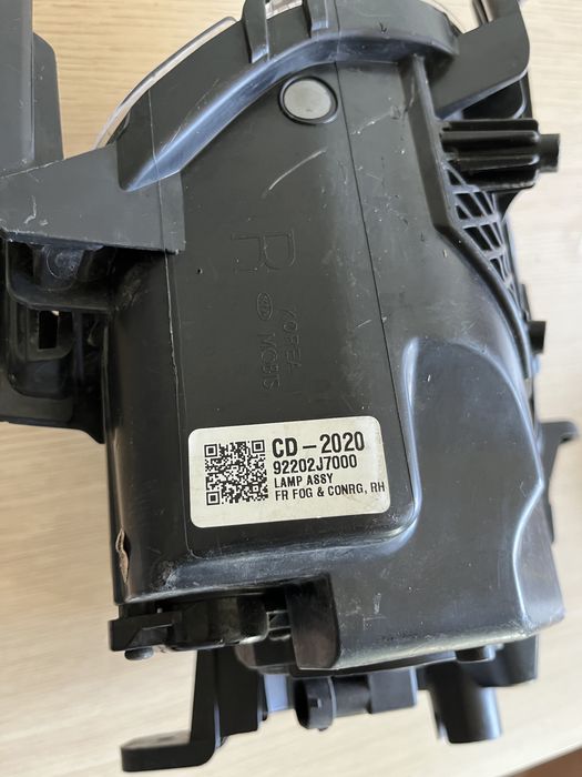 Kia Ceed III halogen przedni prawy 18-