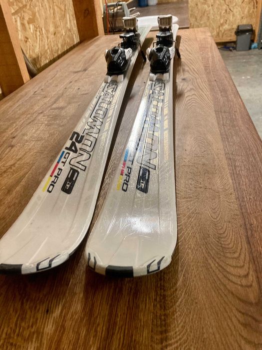 Narty zjazdowe SALOMON 24 GT PRO