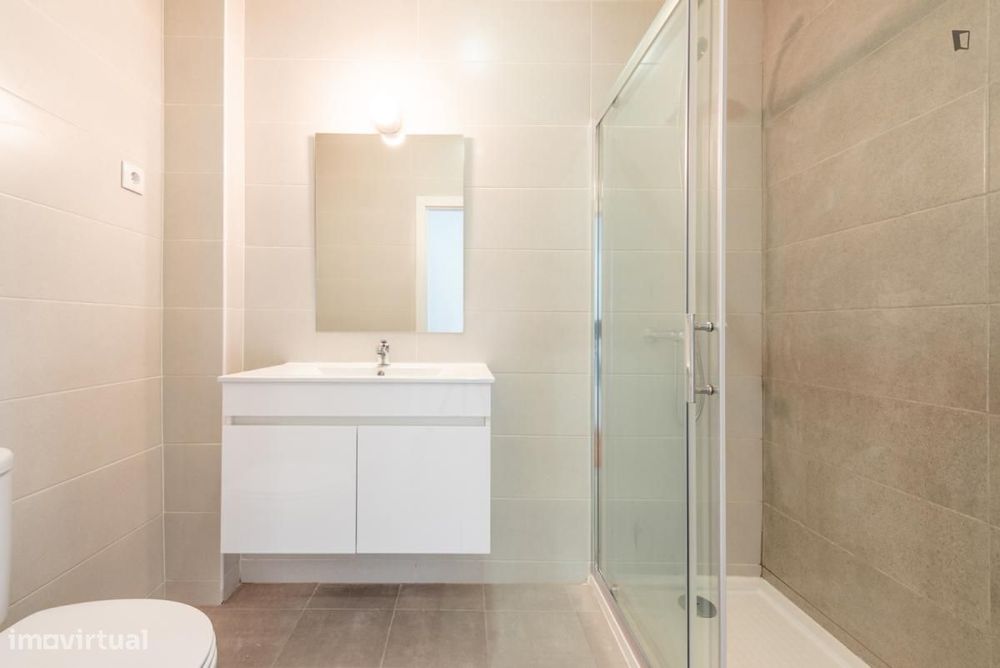 Quarto - localizado em Mouraria Lisbon