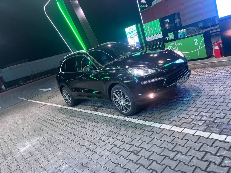 Продам Porsche Cayenne