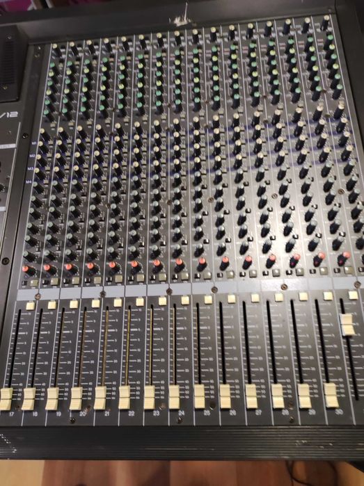 Mesa Mistura Yamaha GA 32/12 - Troca ou venda