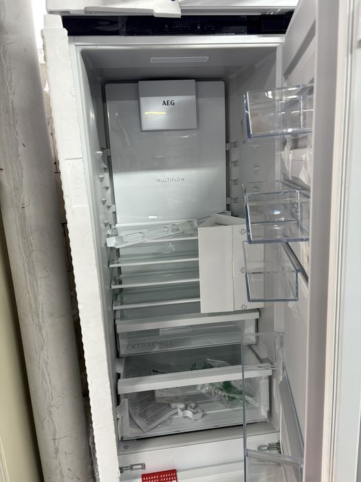 Вбудований комбінований холодильник AEG NSC6M193ES ( А121103 )