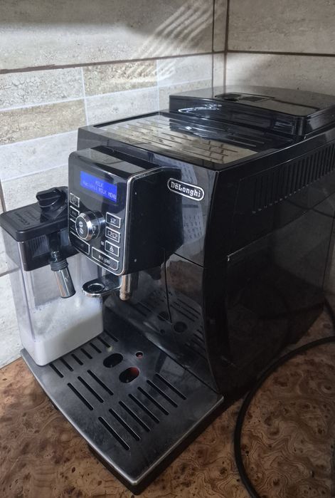 ZAREZERWOWANY Ekspres do kawy ciśnieniowy De longi  Ecam