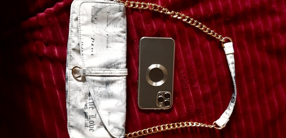 предлагаю женскую сумочку