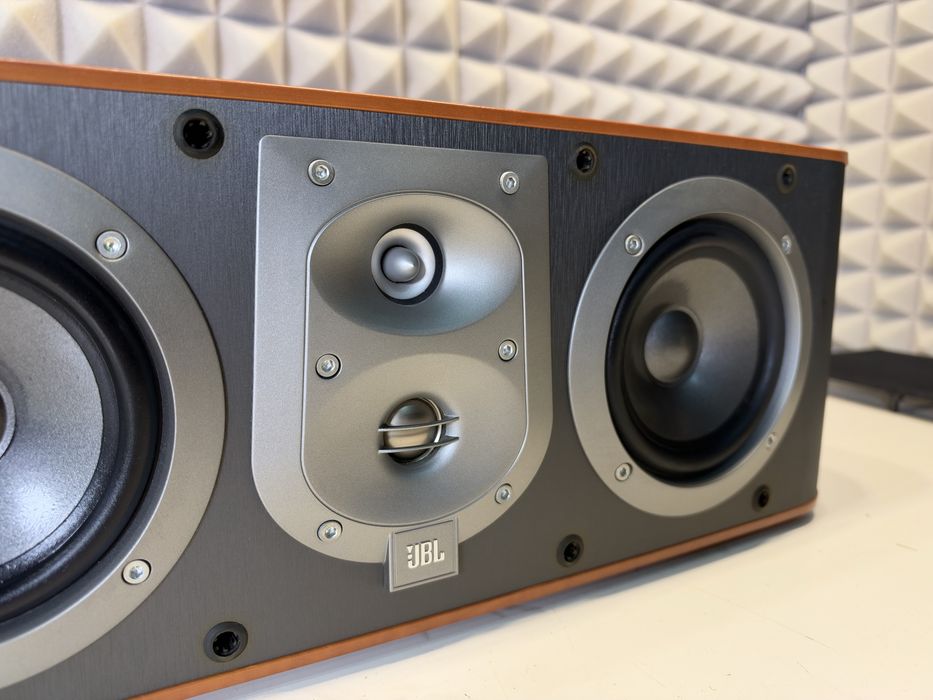 Kolumna JBL ES 25 C