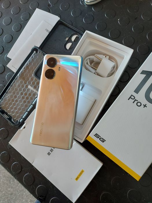 Realme 10 Pro Plus (128/8+8Gb, 6,7 super amoled)
