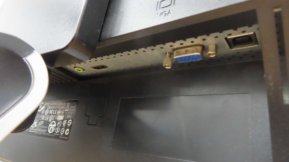 Monitor HP w2207h 22" - Wide flat panel monitor
