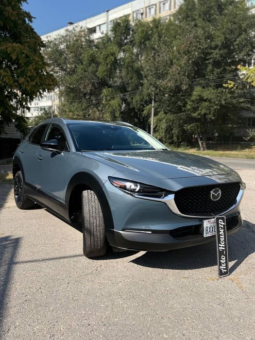 продам Mazda CX30