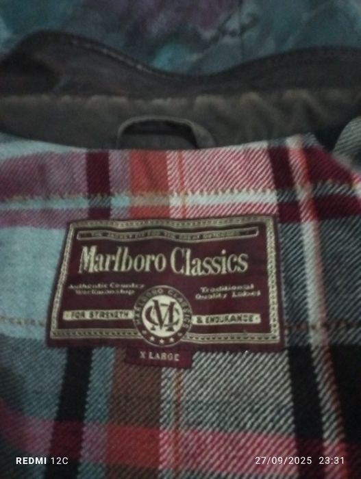 Conjunto casacao Marlboro/Mustang