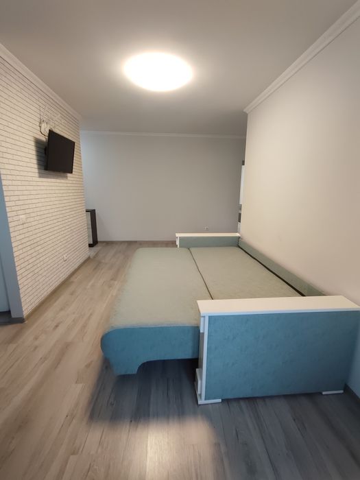 Подобово 3 х кімн квартири  в центрі міста Ужгород! Світло 24/7