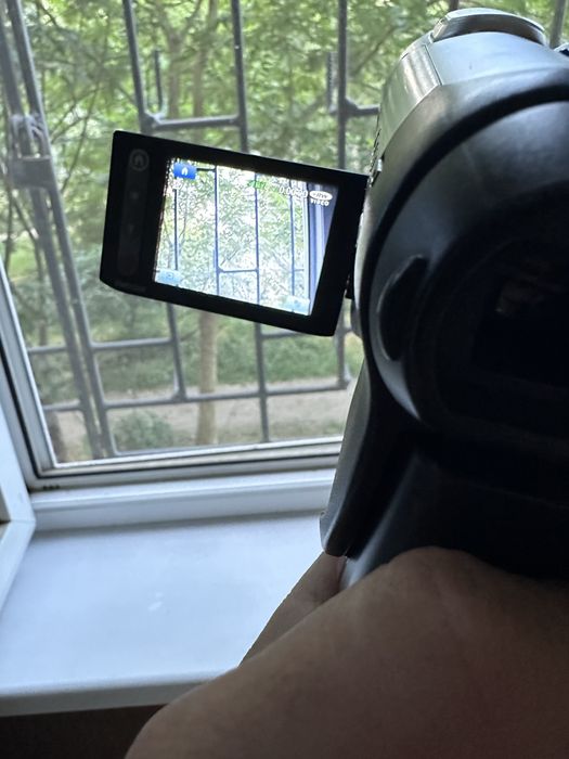 Цифровая камера SONY