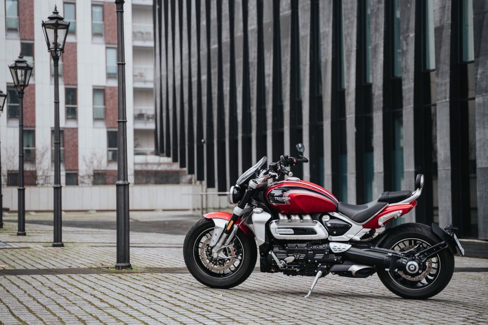 Triumph Rocket 3GT ( 2,5L ) - Wypożyczalnia Motocykli Warszawa | Rent Motorcycle Warsaw