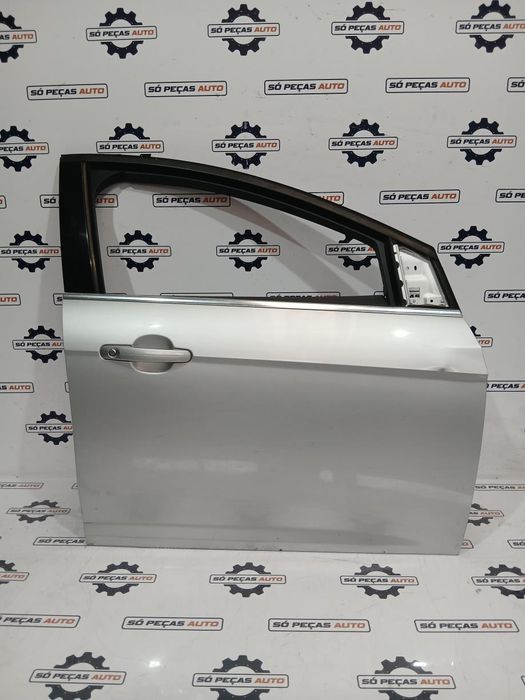 PORTA FRENTE DIREITA PRATEADO FORD FOCUS MK3 1.6TI  ANO: 2012