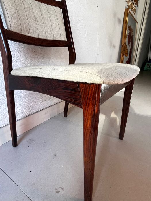 Cadeiras dinamarquesas anos 60