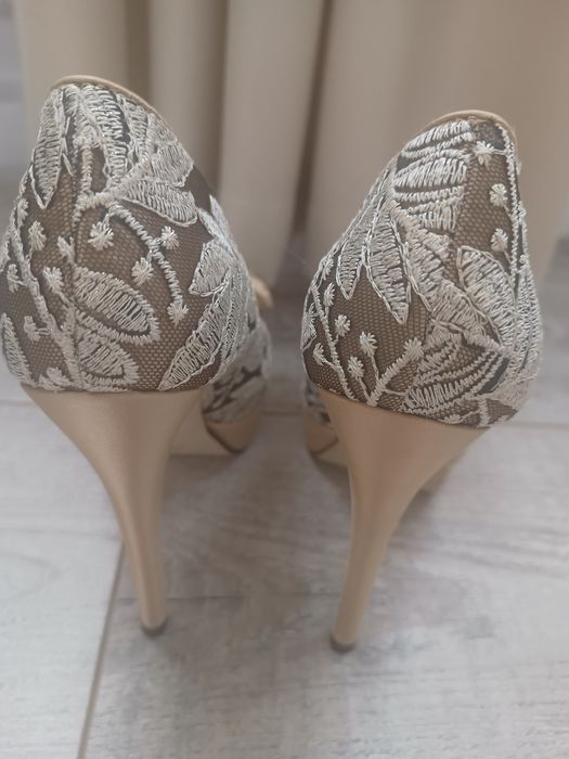 Buty Menbur 36 złote impreza wesele