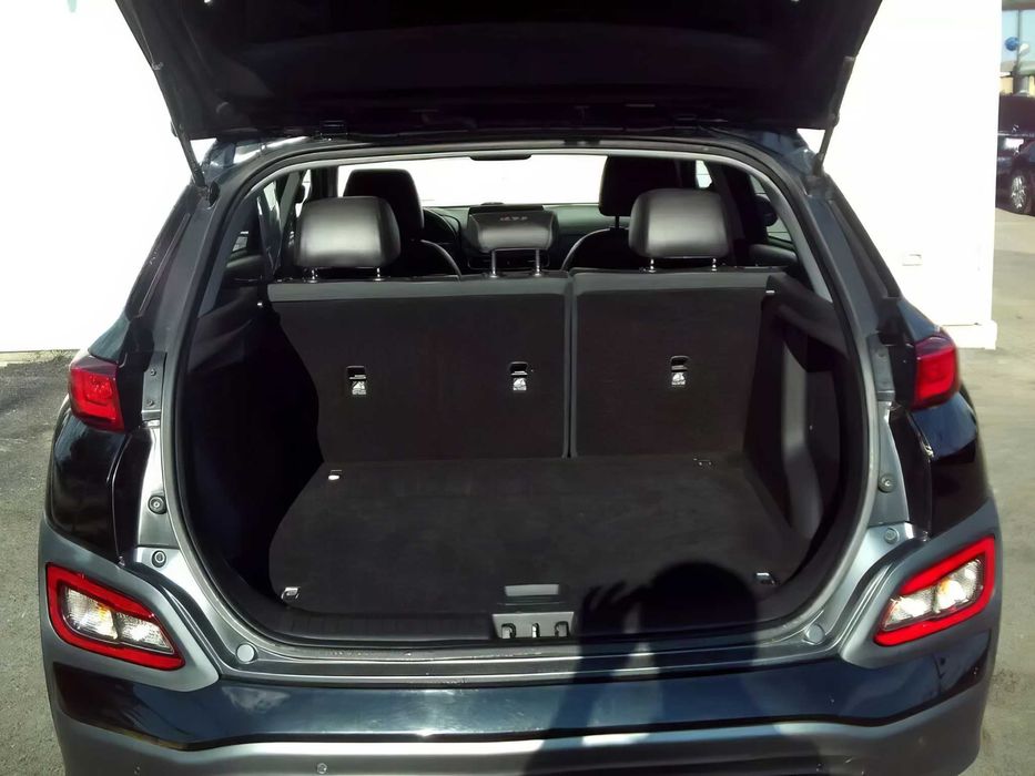 Hyundai Kona      2021