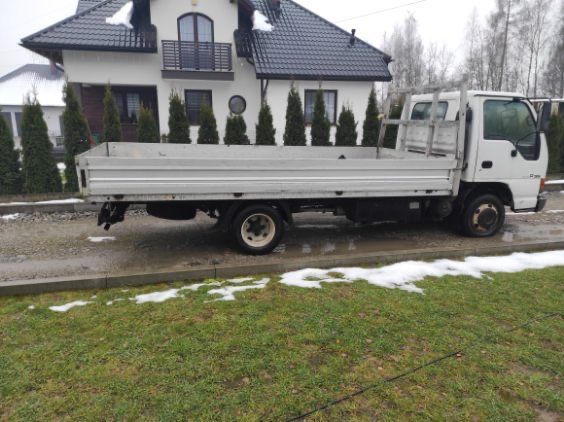 Isuzu P 35  skrzyniowy kat B