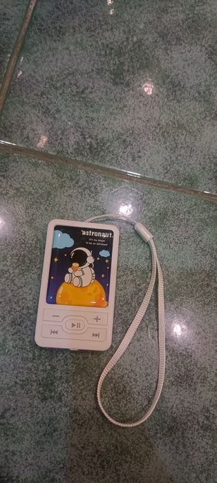 Продам новый цифровой usb MP3 плеер со спикером