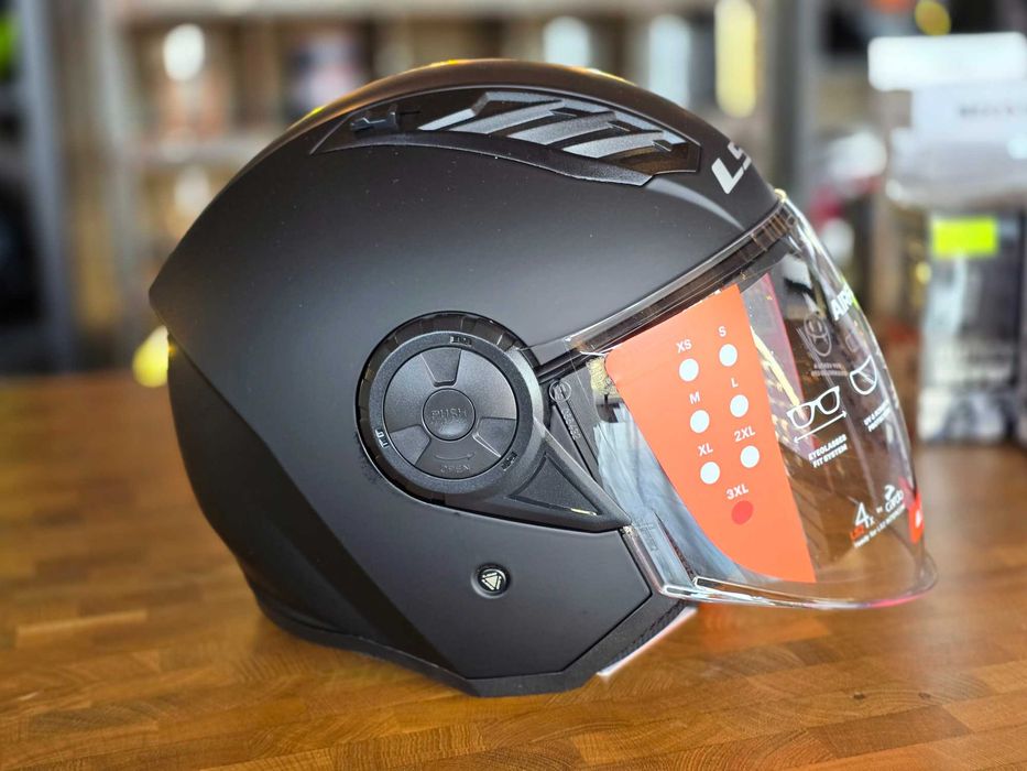 Kask otwarty na skuter choppera czarny mat ls2 airflow II