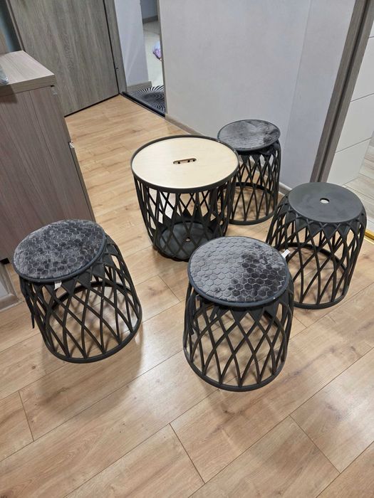 Zestaw mebli Uniqubo Prosperplast stolik + 4 kosze pufy antracyt loft