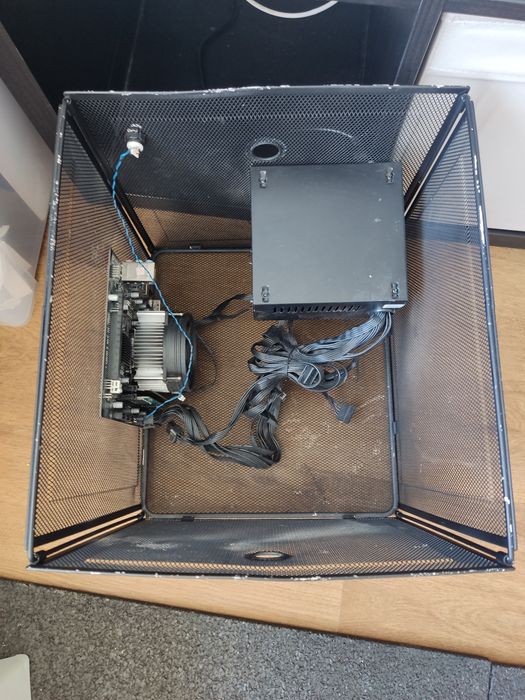 PC para estante IKEA kallax