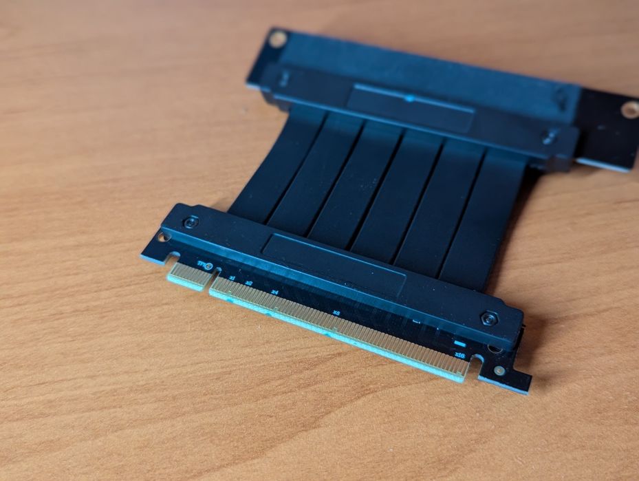 Продам PCIe райзер в ідеальному стані