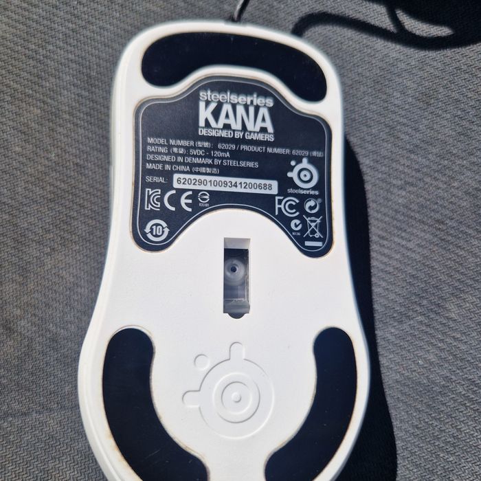 Rato Kana Branco Steelseries