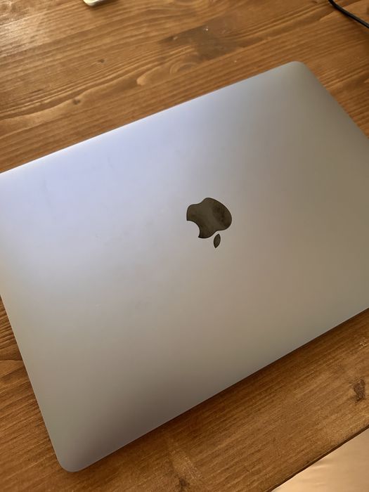 Macbook Air i5 8gb 128ssd ‘A1932’