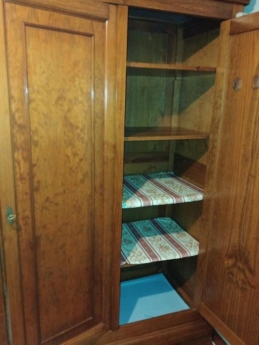 Roupeiro de grandes dimensões