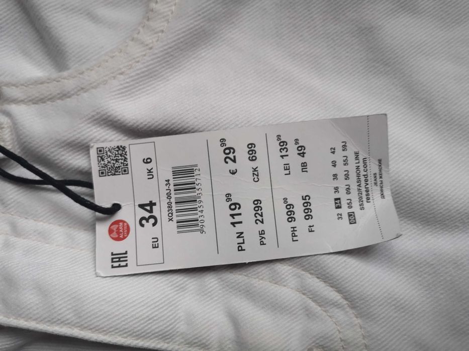 Spodnie jeansowe białe Mom Reserved r. 34