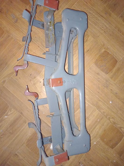 Żeliwna waga z roku 1989