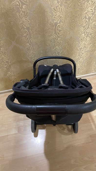 Візочок / коляска Cybex bezzy Сайбекс бізі