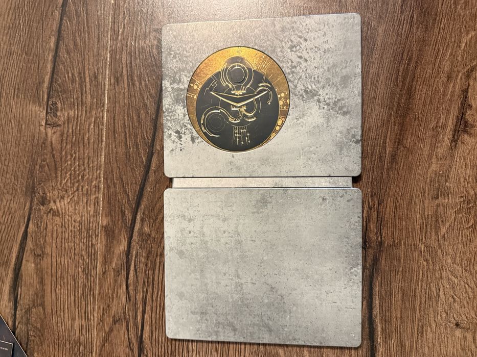 Shadow of the tomb raider limited steelbook edition PS4