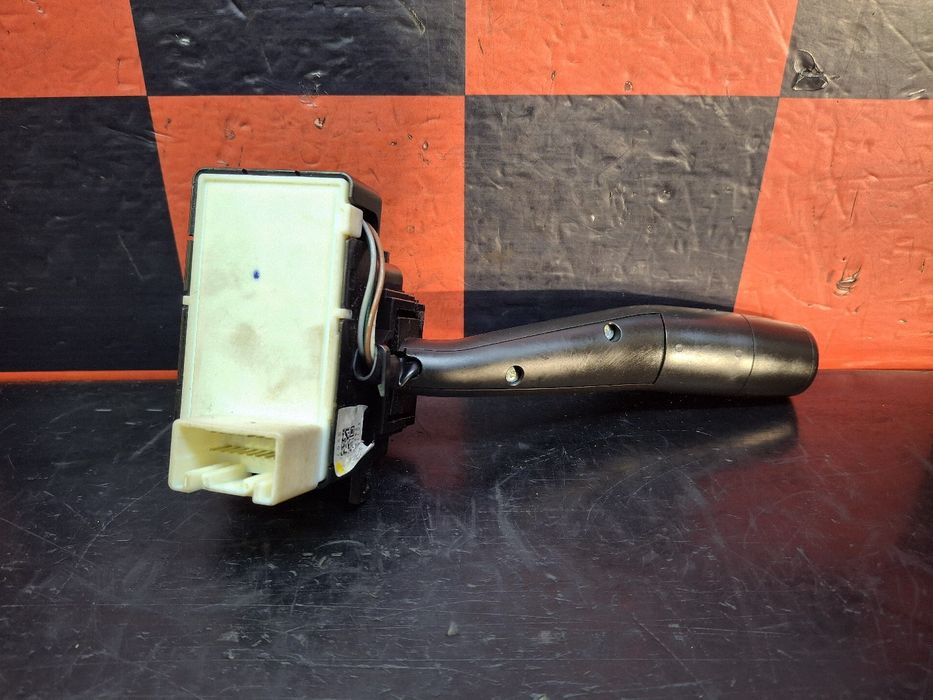 Botão / interruptor de luzes ISUZU N (6th Generation)