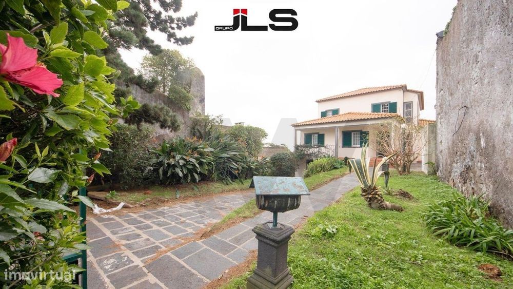 Moradia espaçosa nos Arrifes, Ponta Delgada