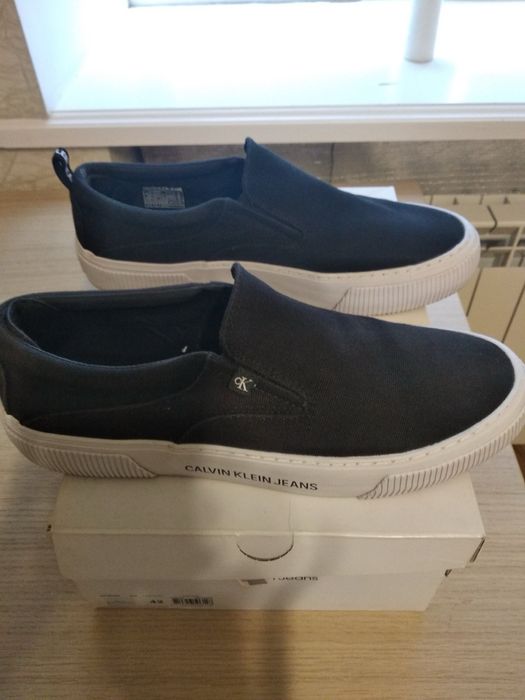 Слипоны Calvin Klein р42 YM0YM00024 (лоферы, мокасины, летняя обувь)