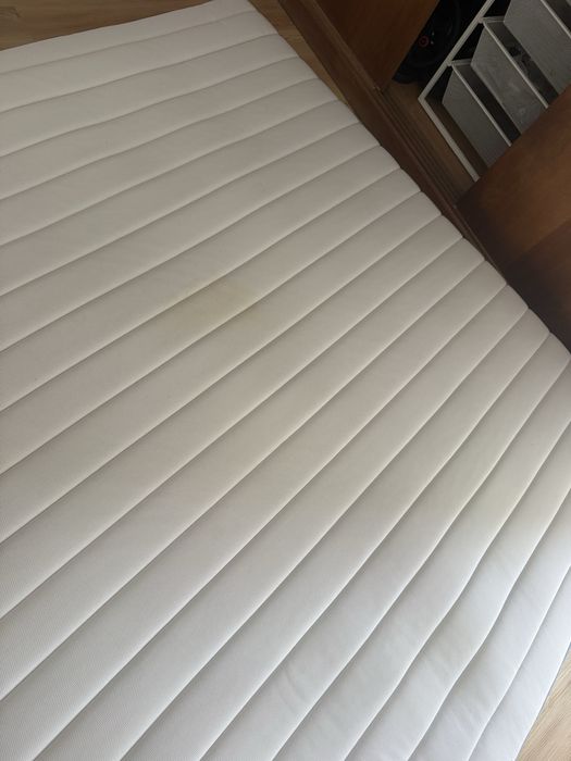 Colchão IKEA VALEVÅG 180x200 grátis