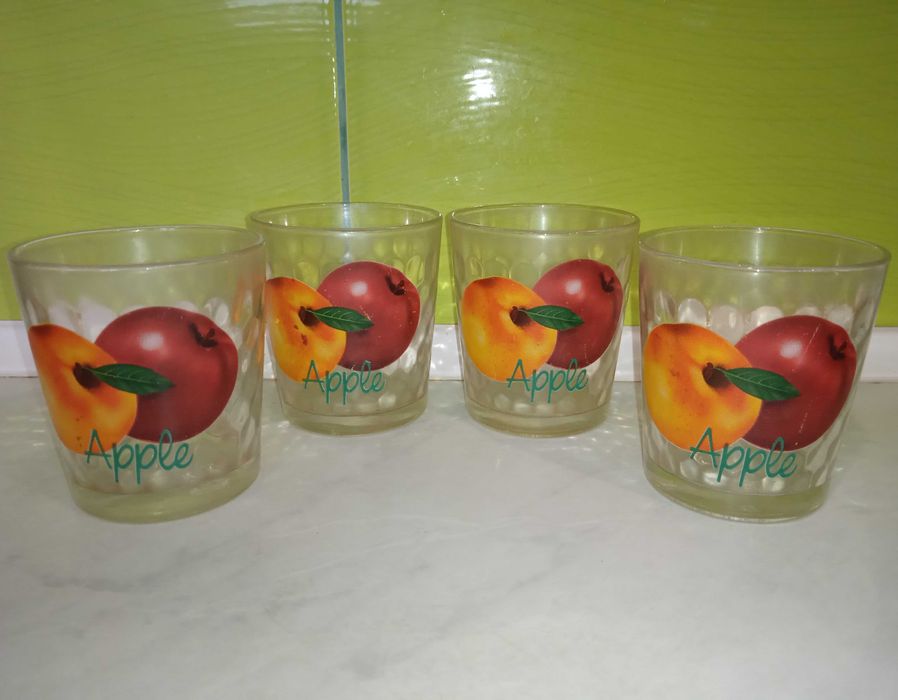 Набор 4 стакана яблоки