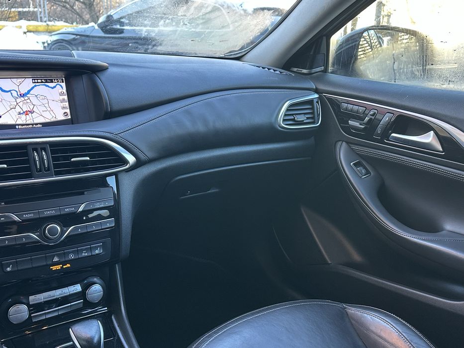 2016 Infiniti qx30 awd 2.0