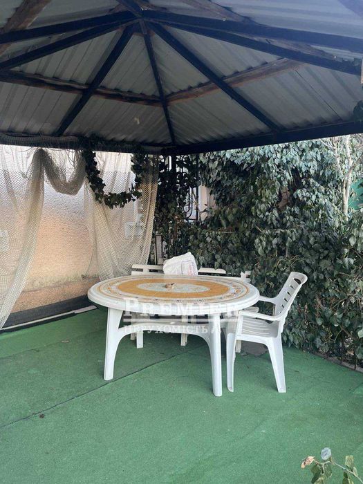 Будинок 118 кв з сучасним ремонтом з великою ділянкою землі 83.4 сотки